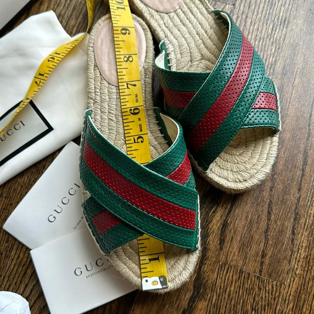 Gucci espadrille sandals 7.5 - Picture 8 of 9